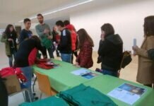 “Neker” presenta su libro “Rojo Pasión” en Petrer “Neker” presenta su libro “Rojo Pasión” en Petrer