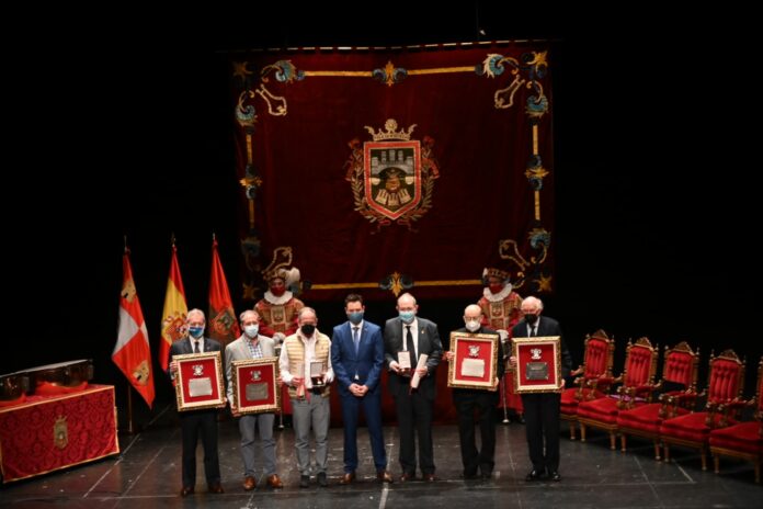 Títulos Honoríficos del Ayuntamiento de Burgos.