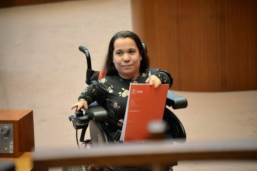 Ya en los quirófanos del Hospital San Juan de Dios de León el robot Da Vinci X Ya en los quirófanos del Hospital San Juan de Dios de León el robot Da Vinci X