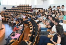 Ya en los quirófanos del Hospital San Juan de Dios de León el robot Da Vinci X Ya en los quirófanos del Hospital San Juan de Dios de León el robot Da Vinci X
