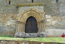 La Puerta del Perdón de Villafranca del Bierzo se iluminará esta noche