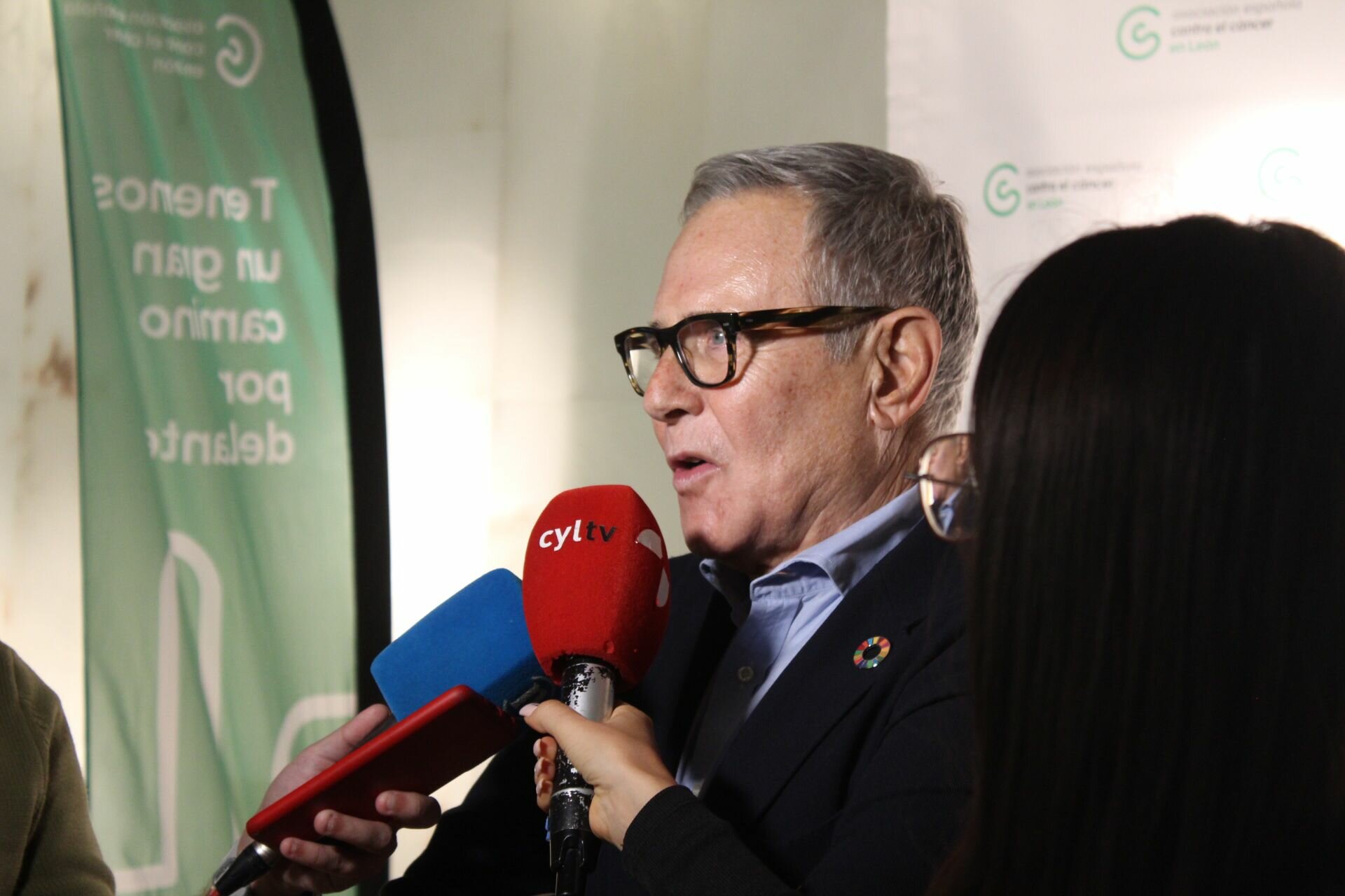 Se reconoce al Atlético Aspe por promocionar el deporte
femenino Se reconoce al Atlético Aspe por promocionar el deporte
femenino