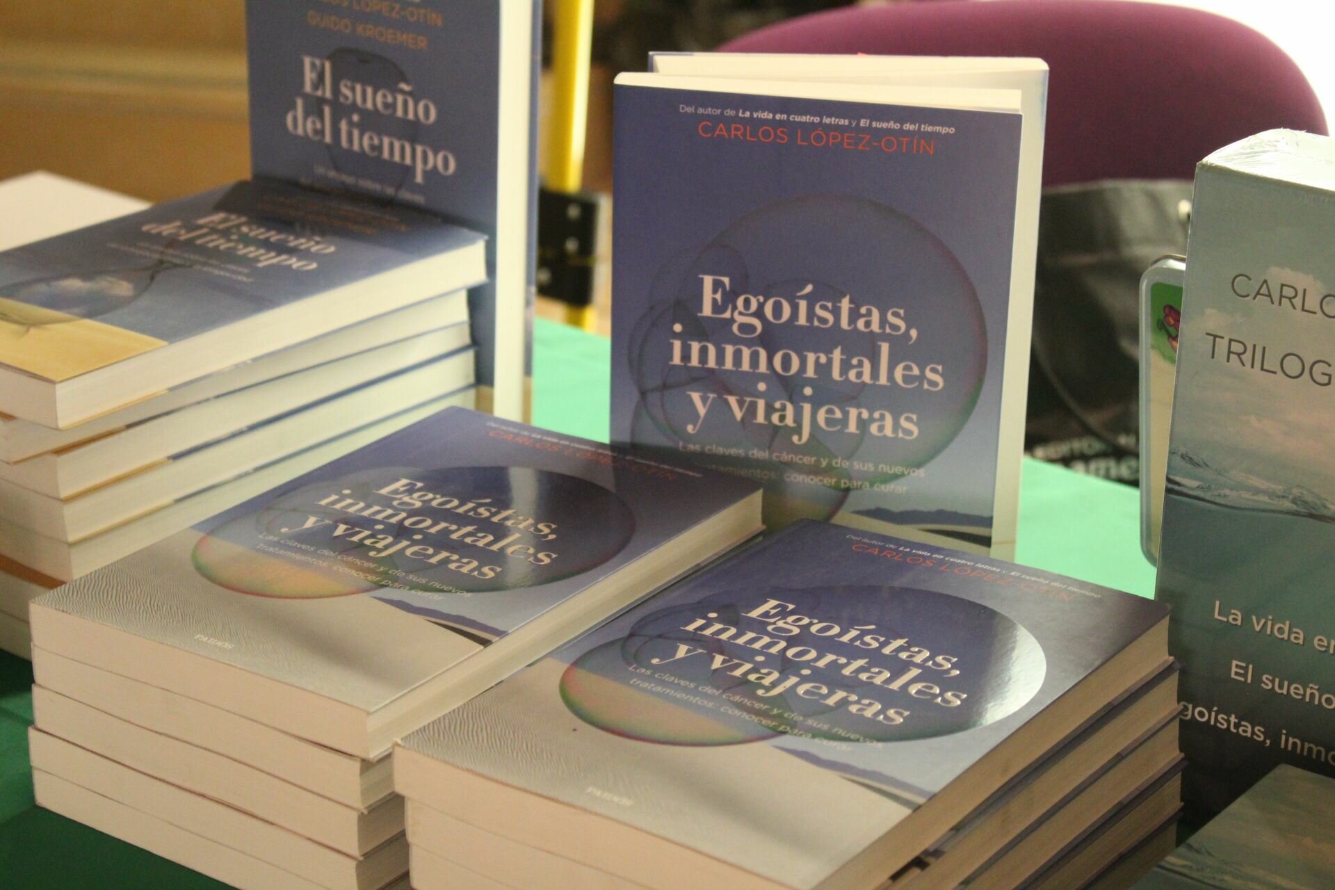 La Diputación invierte más de 33.000 euros en un nuevo
esparcidor de sal para la estación de San Isidro La Diputación invierte más de 33.000 euros en un nuevo
esparcidor de sal para la estación de San Isidro