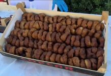 Buñuelos de boniato por la igualdad en Catadau