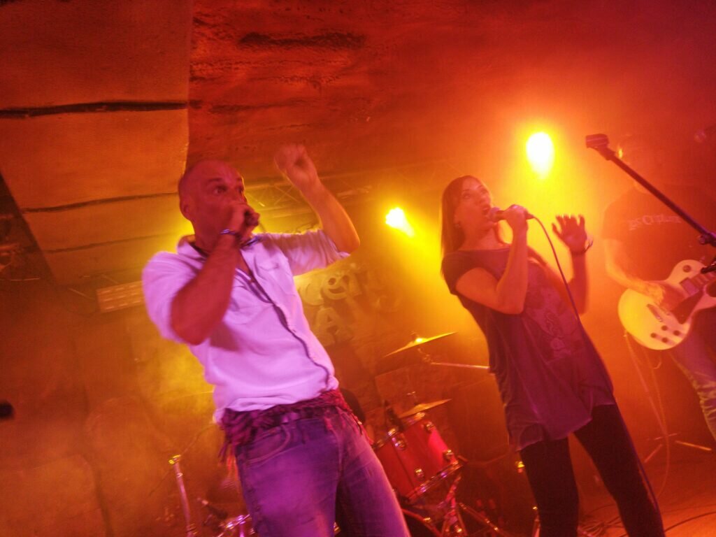 El público a tope con el concierto 